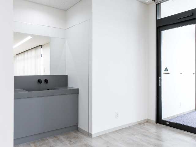 スライド4　医院入り口